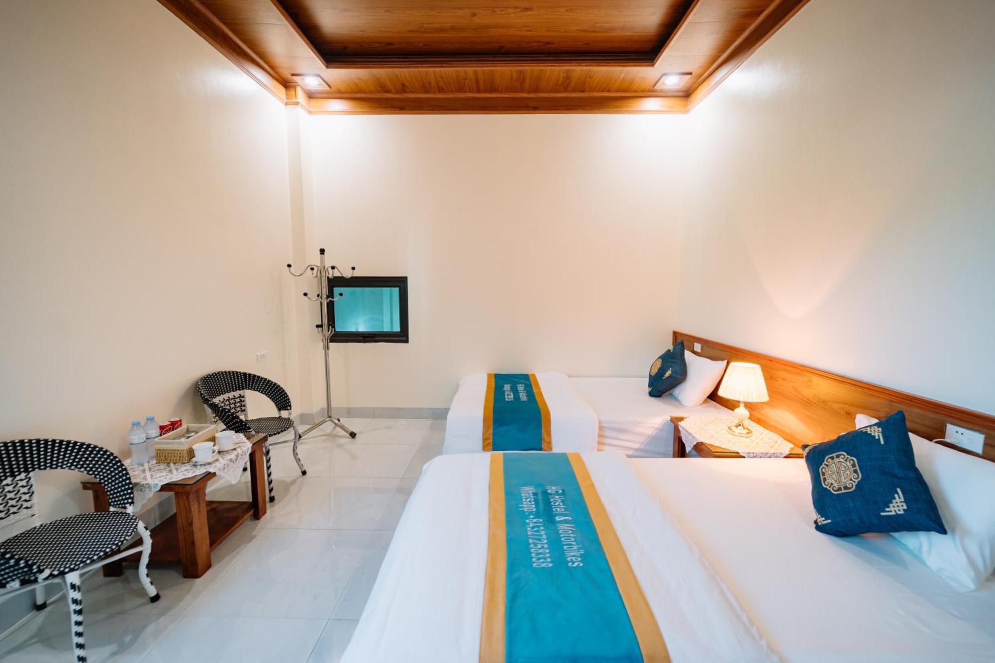 Hg Hostel Provide Tours & Motorbikes Ha Giang Exterior photo